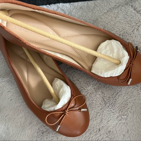 Alfani Cognac Brown Leather Flats - Picture 4 of 6